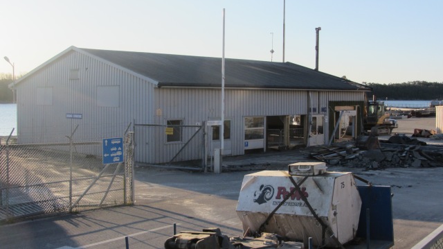 Gamle terminalbygget rives, 6.1.2012